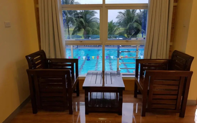 Eduardo's Resort