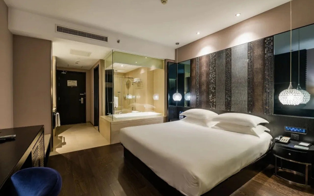 Yangzhou Slender West Lake Vientiane Hui Atour X Hotel