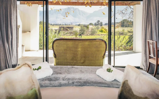 Duikersdrift Winelands Country Escape