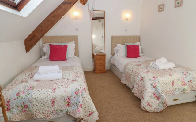 South Hill Farmhouse