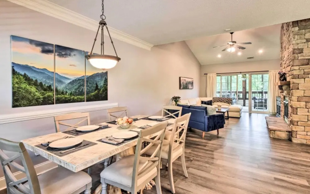 Sunny Clayton Condo on Kingwood Golf Course!