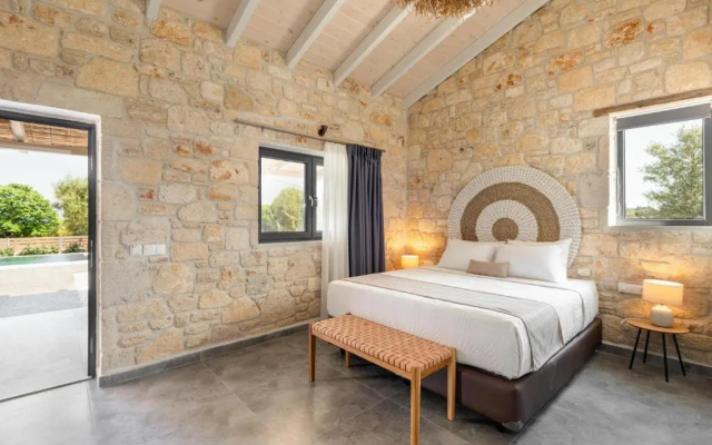 #FLH - "Four Olives" Luxury Rooms