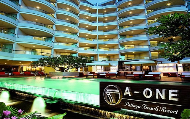 Отель A-One Pattaya Beach Resort вид на фасад