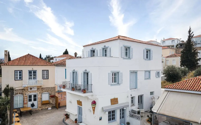 Old Port Spetses Mansion