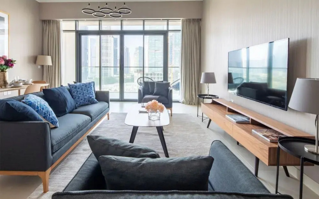 Modern 2BR w/ Tranquil Ambience in Emirates Hills!