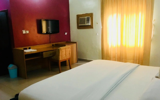 Duoban Hotel & Suite