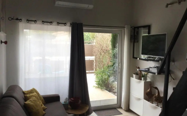 Studio en Provence avec piscine