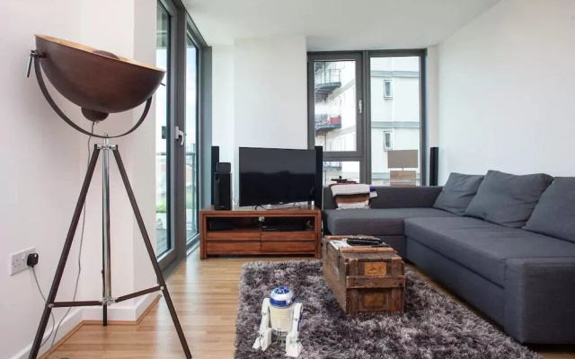 1BD Bright Cozy Queen Elizabeth Olympic Park Zne 2