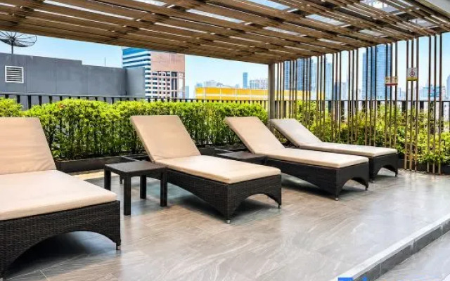 Central Thonglor 1BR Rooftop Pool in RCA Bangkok