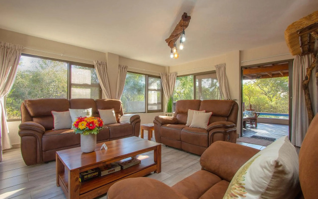 Call of the Fish Eagle Self-catering Holiday Home with solar