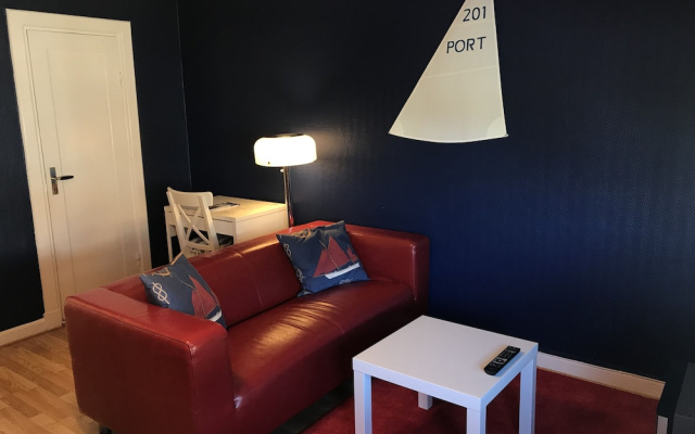 Port Hotel