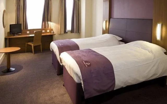 Premier Inn Redditch West A448