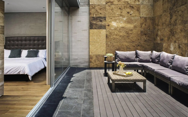 AR 218 Hotel by ULIV