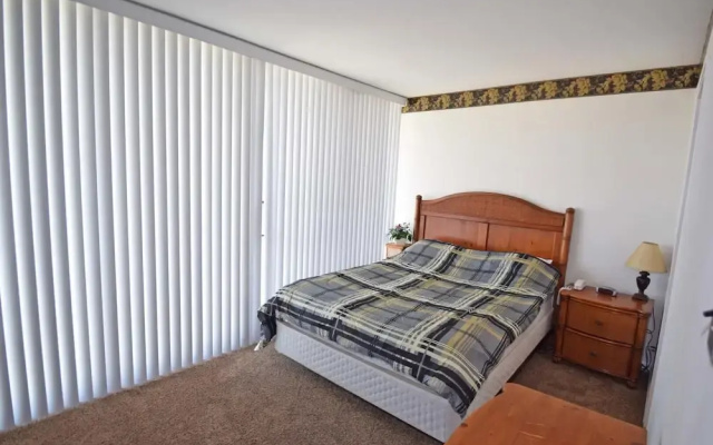 Century I 702 2 Bedroom Condo by RedAwning