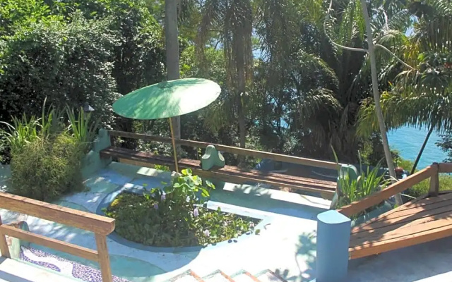 Azur Guesthouse