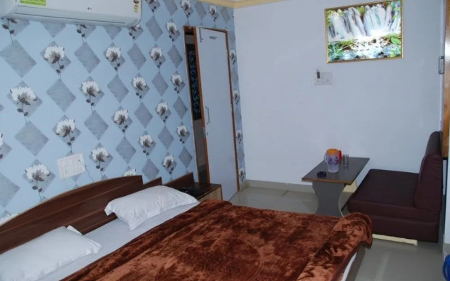 Hotel Aashiyana & Restaurant