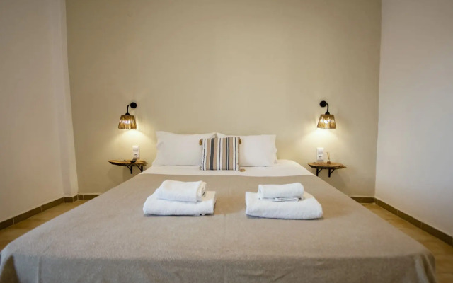Olive Grove Beachfront Apartments & Suites