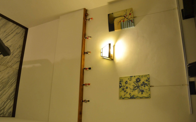 43&13 Room Store B&B