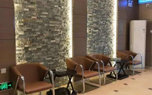 Qijia 365 Chain Hotel (Shijiazhuang West 3rd Ring Road Branch)