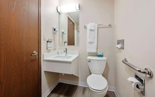 Super 8 Superior WI