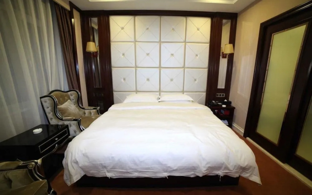 Run Zeng Hotel