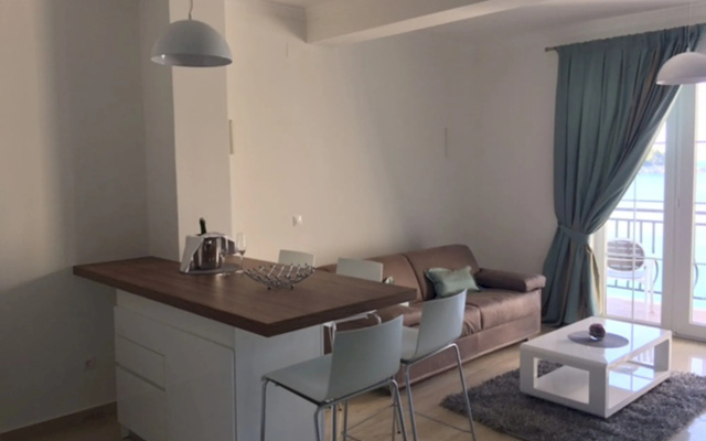 Boutique Pine Tree apartments