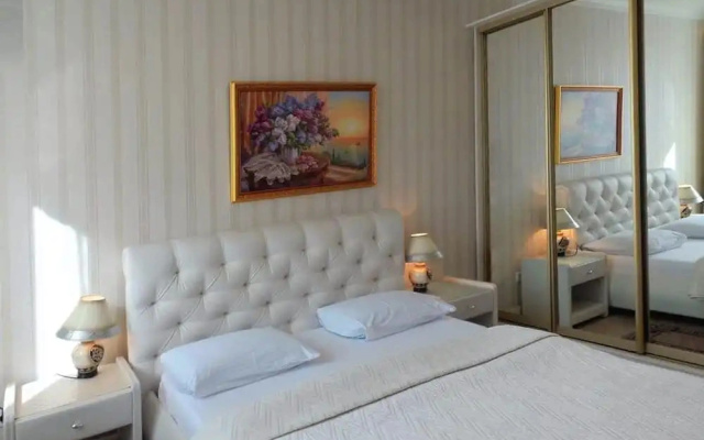 Komendantsky Apartment