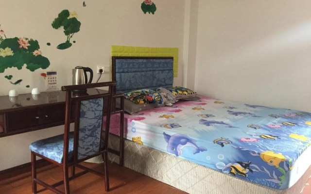 Wuyishan Gufeng Luke Youth Hostel