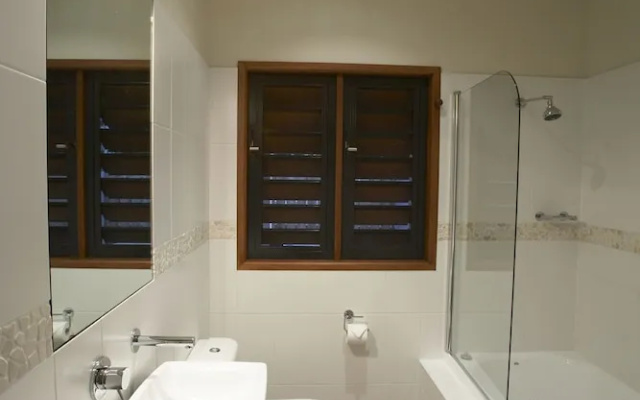Pure Magnetic Villa 6