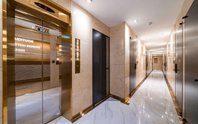 Insta Hotel - Main Branch
