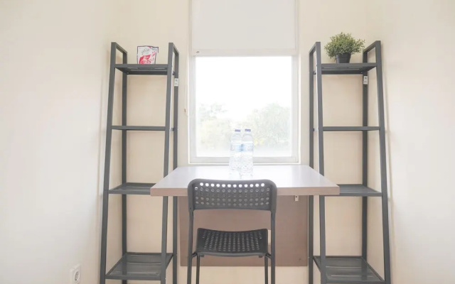 Homey And Simply Look Studio Belmont Residence Puri Apartment