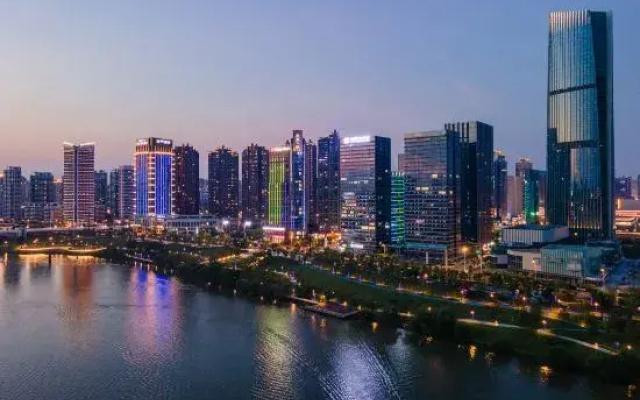 Xana Hotelle (Ganzhou Wanxiangcheng Central Park)