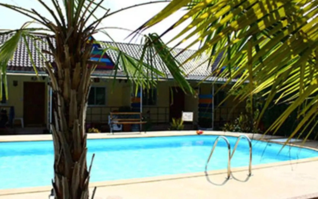 7 Colors House