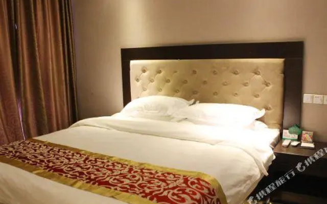 Mingyue Hotel