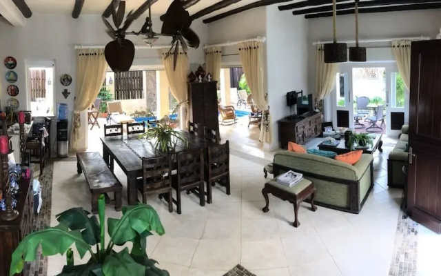 Villa Habibi Coson