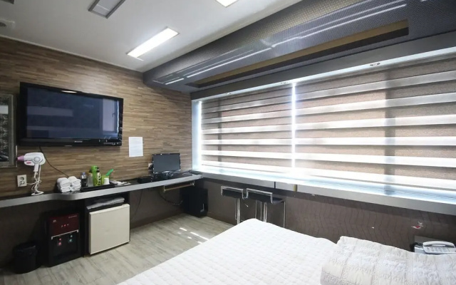 Busan Gwangalli Q