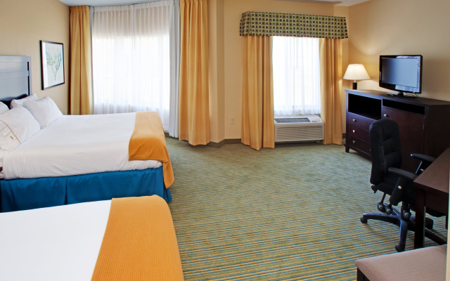 Holiday Inn Express Waterloo Cedar Falls by IHG