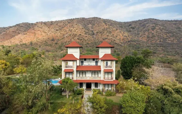 The Hunting Lodge