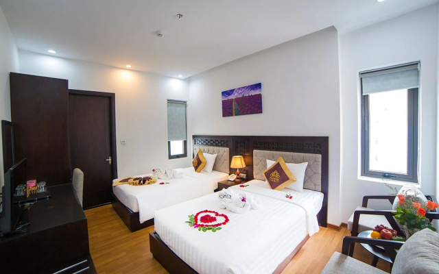 Flower Hotel