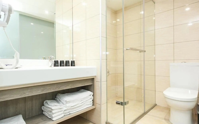 eHOME Hotel