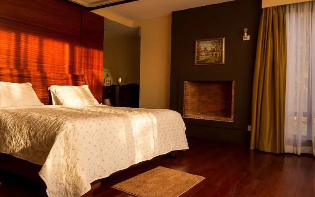 Marula House