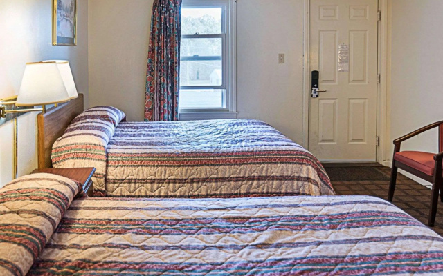 Econo Lodge
