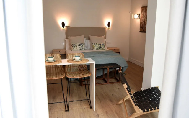 Honest Sevilla Apartments