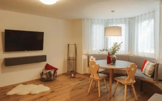 Apartments and Rooms Kaja