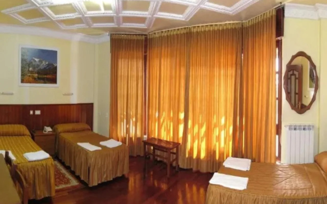 Hotel Antoyana