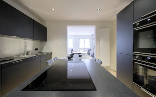 The Good House