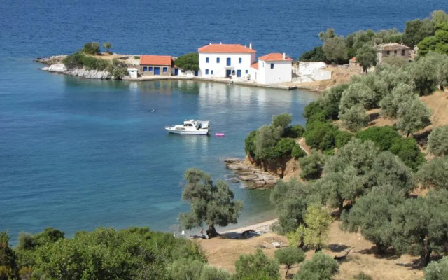 Zouzoula House