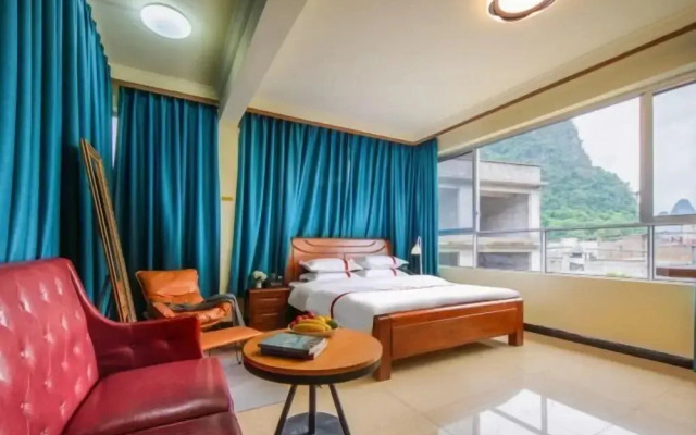 Yangshuo Menai Hotel (20 yuan People's Scenic Area Xingping Ancient Town)