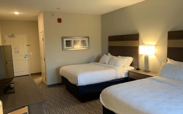 Little Crow Hotel & Conference, Trademark by Wyndham