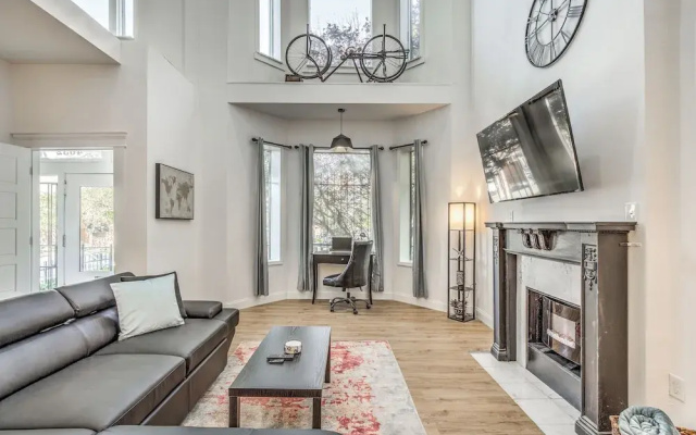 4632 First Floor Hidden Gem